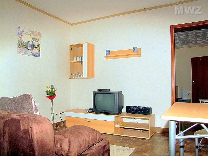 Behagliche Wohnung mit PKW-Stellplatz, 32 km von Heilbronn, 74629 Pfedelbach-Heuberg, Wohnung