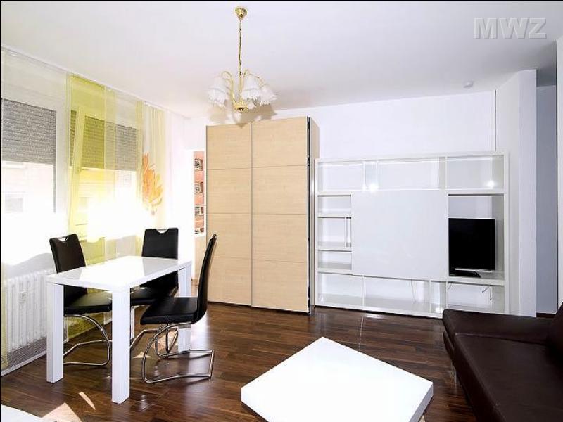 Apartment mit Balkon, 67071 Ludwigshafen am Rhein, Wohnung